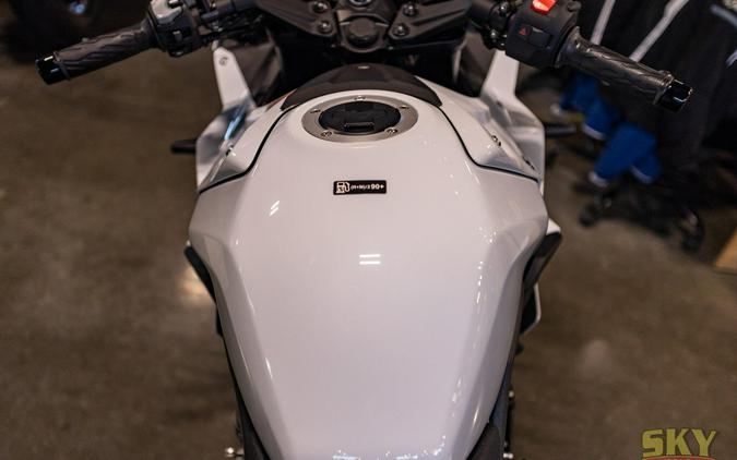 2024 Suzuki GSX8S CA