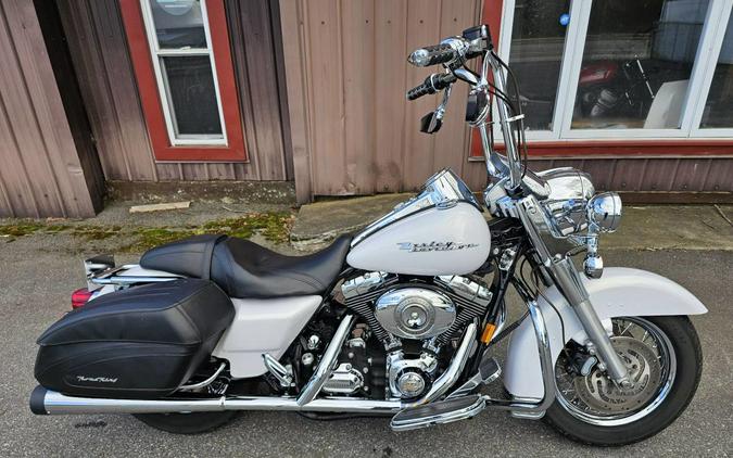 2007 Harley-Davidson® FLHRS Road King® Custom