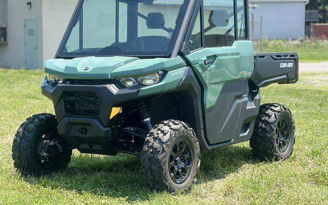 2026 Can-Am Defender DPS CAB