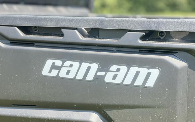 2026 Can-Am Defender DPS CAB