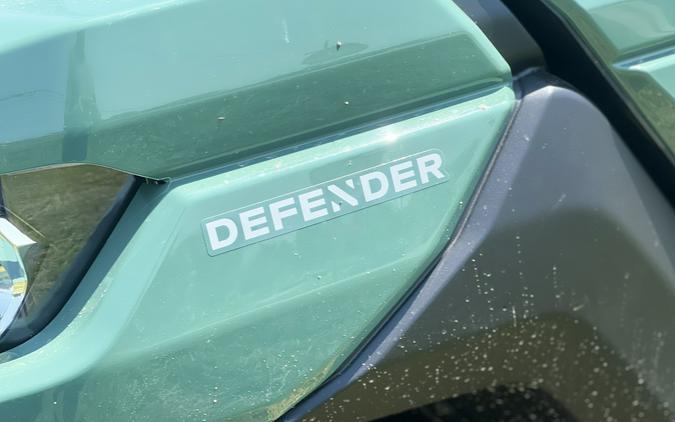2026 Can-Am Defender DPS CAB