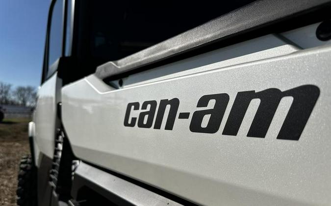 2026 Can-Am® Defender Limited HD11