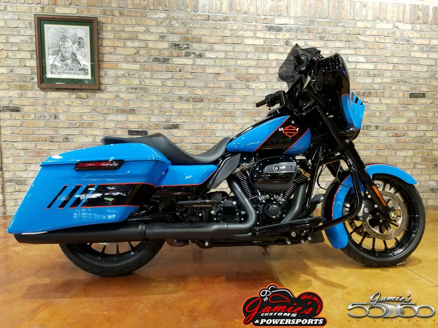 2018 Harley-Davidson FLHXS Street Glide Special