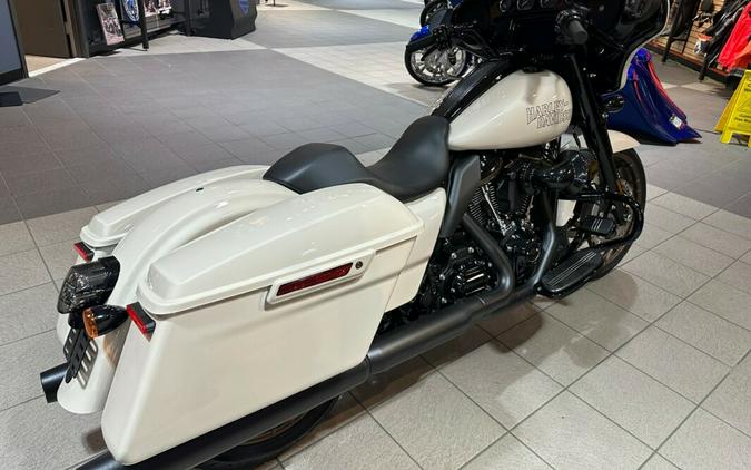 FLHXST 2023 Street Glide IN STOCK!