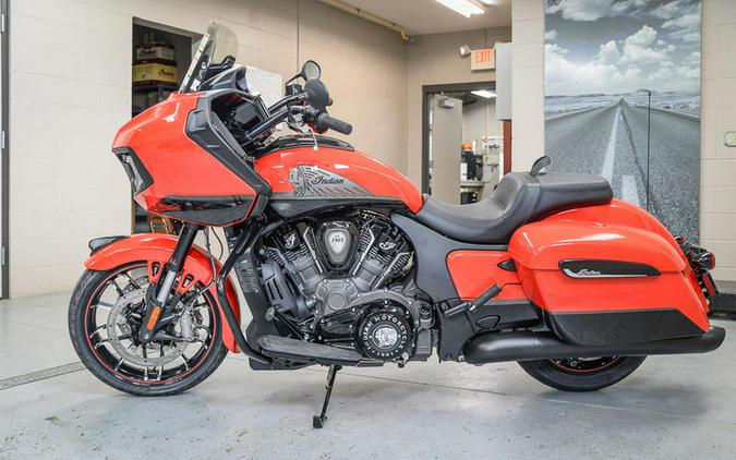 2023 Indian Motorcycle® Challenger® Dark Horse® Indy Red / Black Metallic