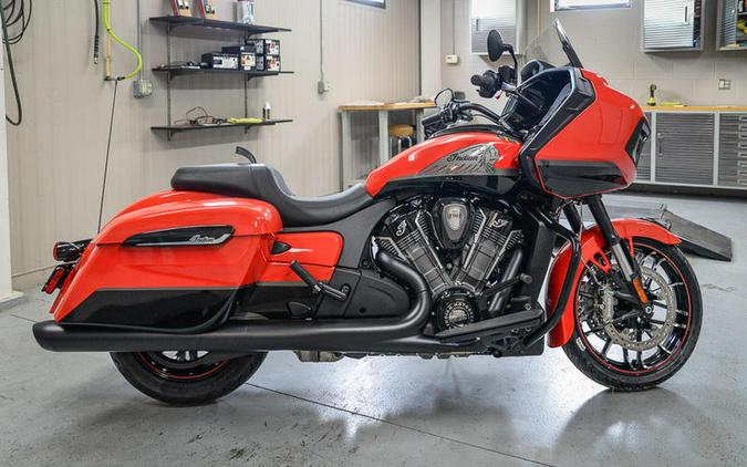 2023 Indian Motorcycle® Challenger® Dark Horse® Indy Red / Black Metallic