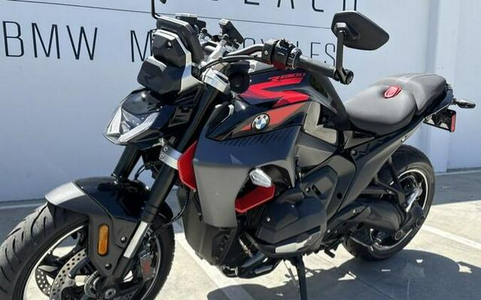 2026 BMW R 1300 R