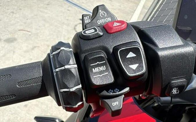 2026 BMW R 1300 R