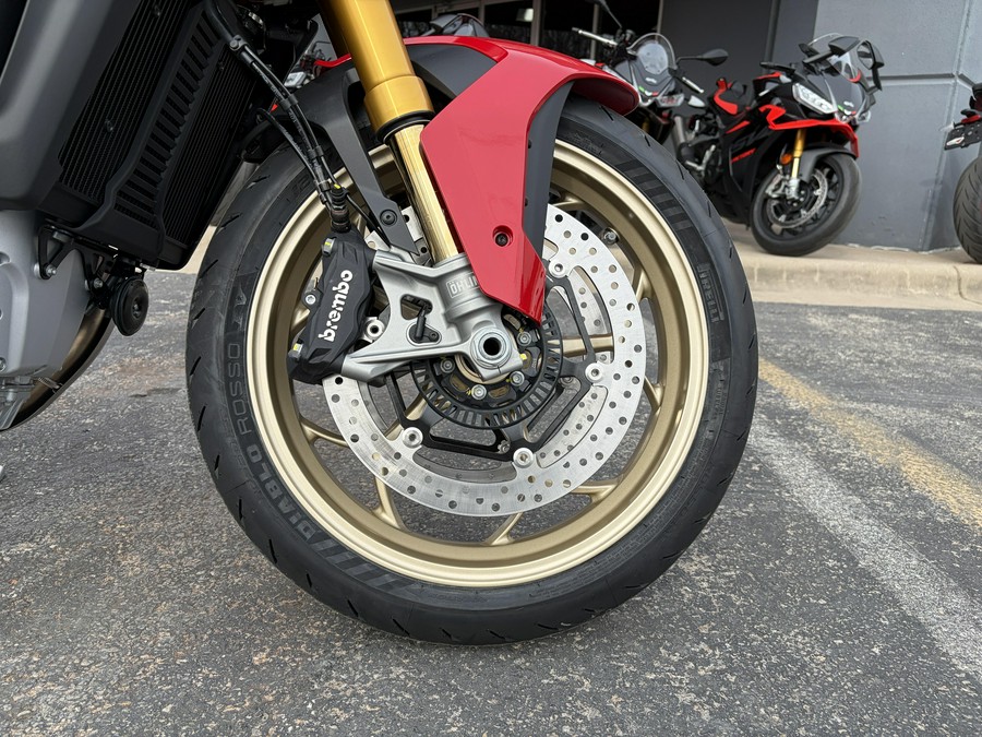 2027 Moto Guzzi V100 Mandello