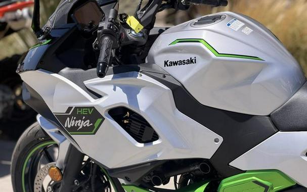 2024 Kawasaki Ninja® 7 Hybrid ABS