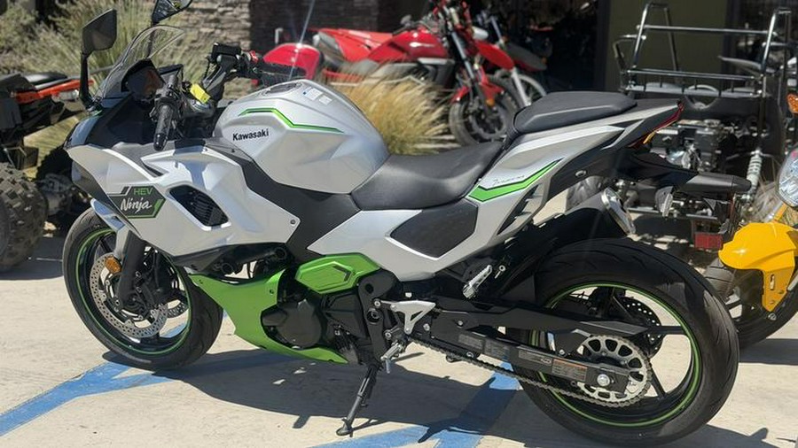 2024 Kawasaki Ninja® 7 Hybrid ABS