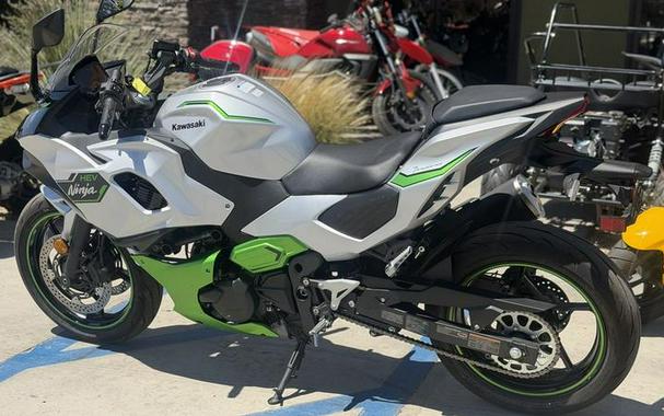 2024 Kawasaki Ninja® 7 Hybrid ABS