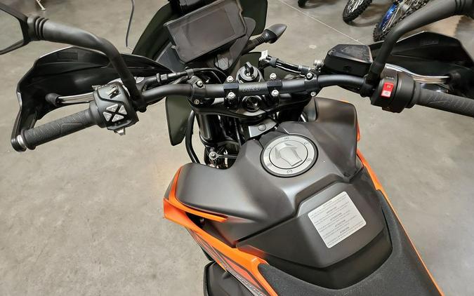 2022 KTM 890 Adventure