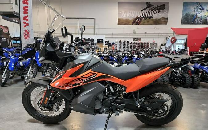 2022 KTM 890 Adventure