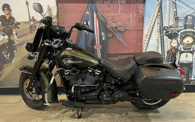 2018 Harley-Davidson FLHCS - Softail Heritage Classic 114