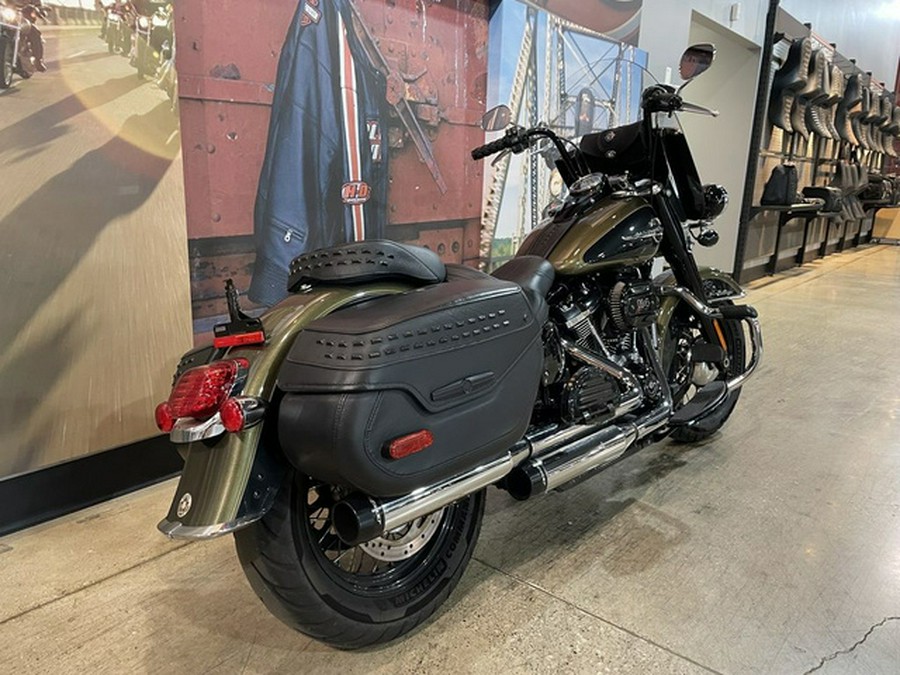 2018 Harley-Davidson FLHCS - Softail Heritage Classic 114