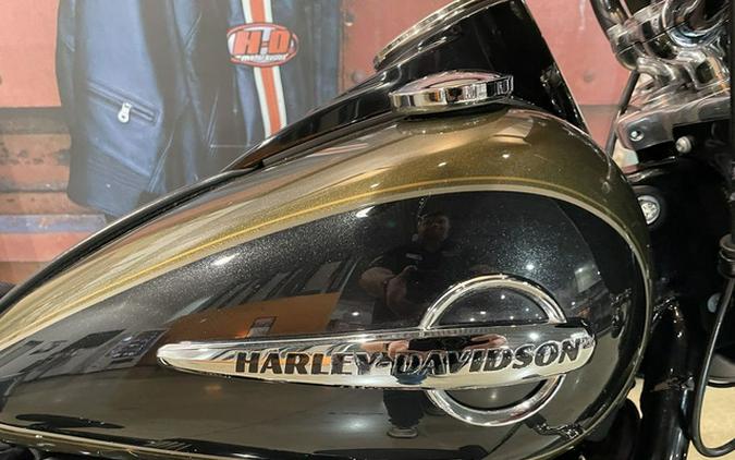 2018 Harley-Davidson FLHCS - Softail Heritage Classic 114