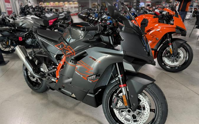 2026 KTM RC 990 R