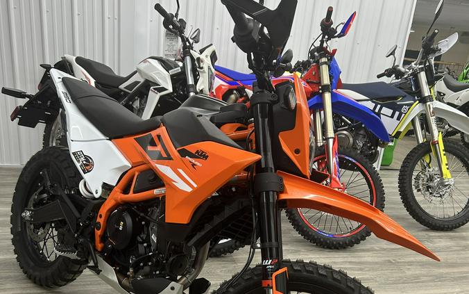 2026 KTM Enduro 390 R