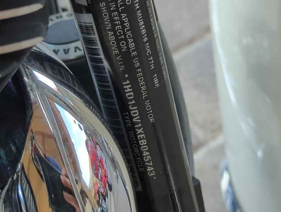2014 Harley-Davidson® FLSTN103
