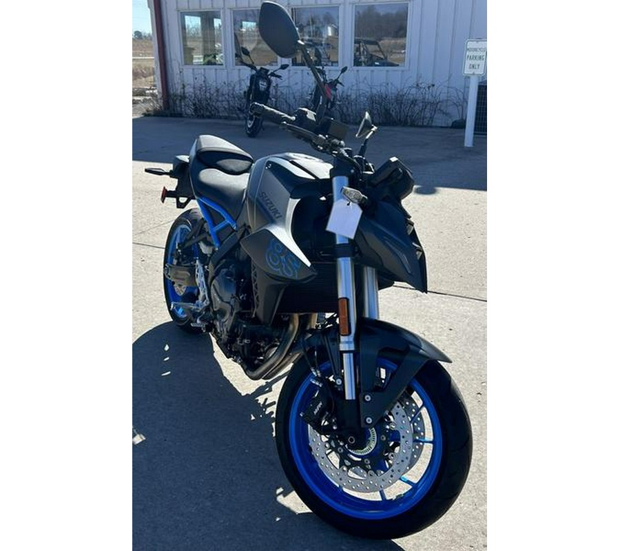 2024 Suzuki GSX-8S