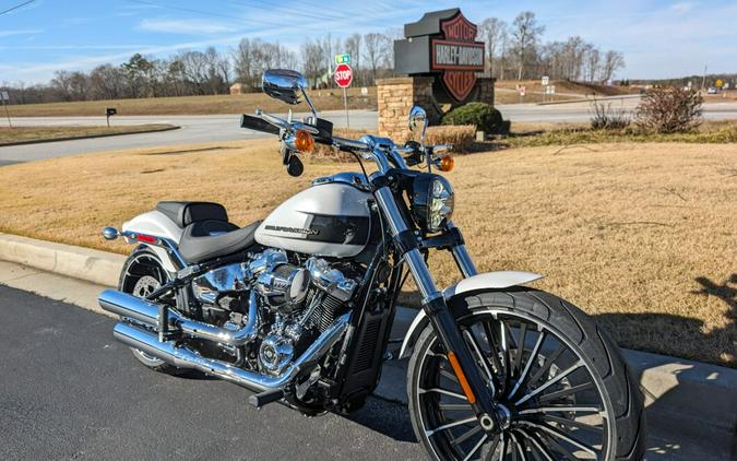 2024 Harley-Davidson Breakout White Onyx Pearl