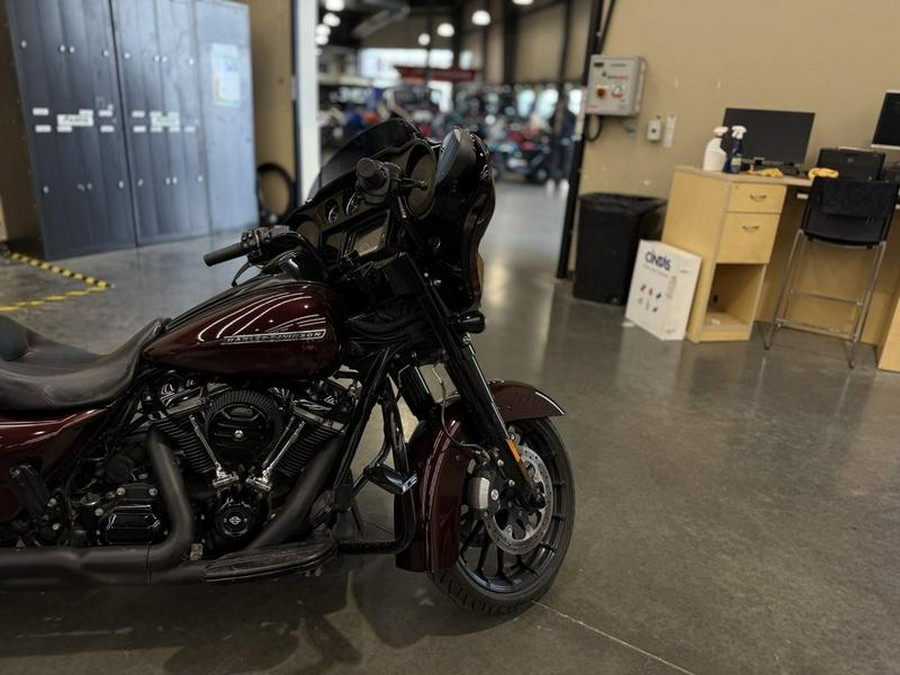2018 Harley-Davidson® FLHXS - Street Glide® Special