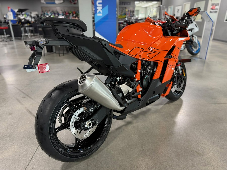 2026 KTM RC 990 R
