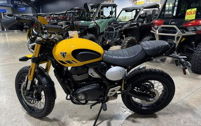 2026 Triumph Scrambler 400 XC Racing Yellow