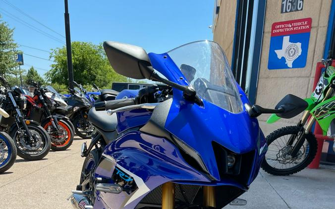 2025 Yamaha YZF-R7