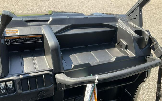2026 Can-Am Defender MAX DPS HD9 Stealth Black