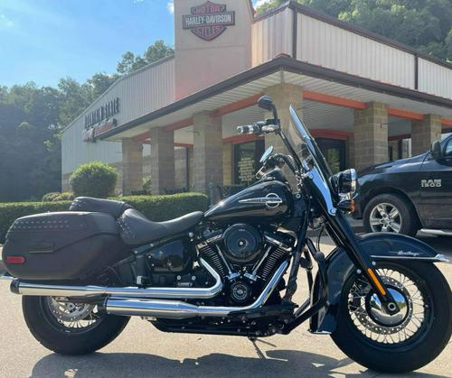 2018 Harley-Davidson Softail Heritage Classic 114 Review — From...