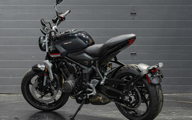 2023 Triumph Trident 660 Sapphire Black