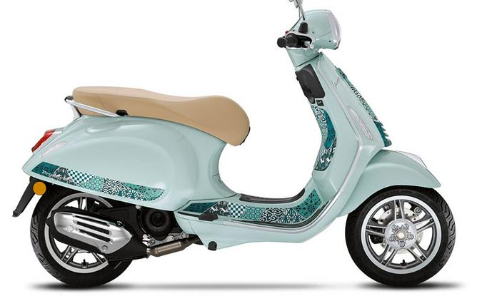 2025 Vespa Primavera 150 Batik