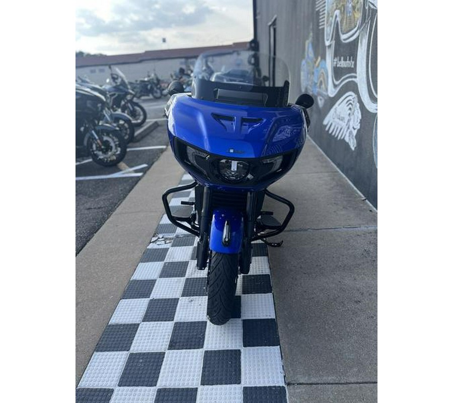 2026 Indian Motorcycle® Challenger® Dark Horse® Deep Blue Metallic
