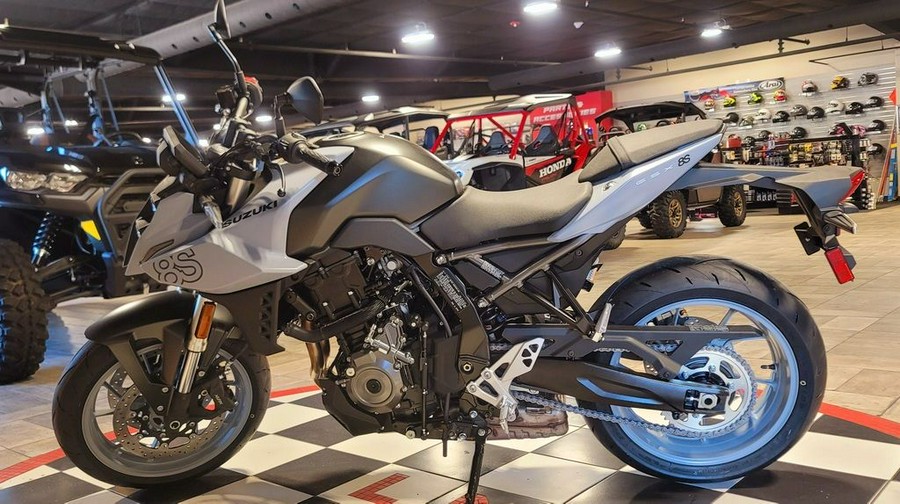 2024 Suzuki GSX-8S
