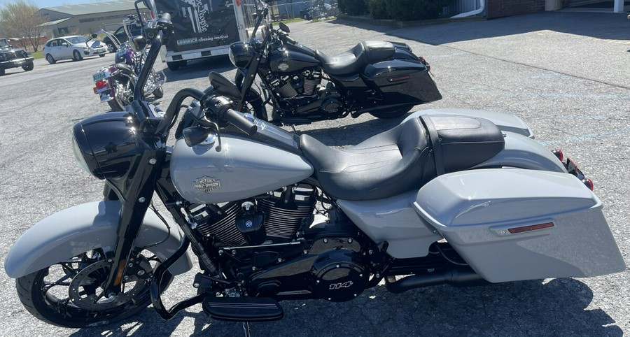 2024 Harley-Davidson Road King Special Billiard Gray