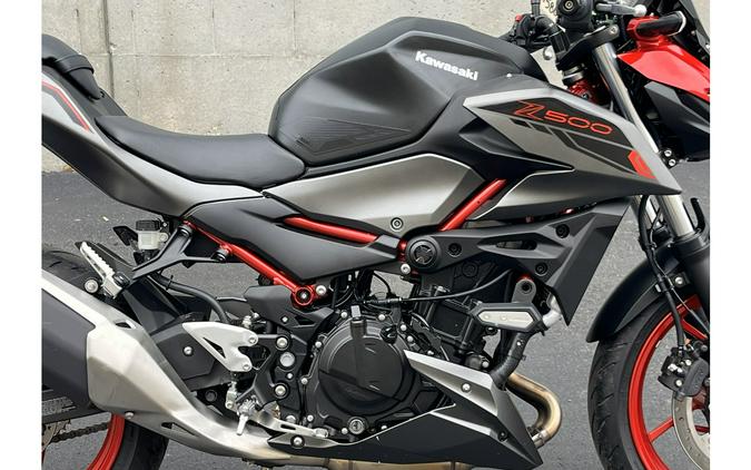 2025 Kawasaki Z500 SE ABS
