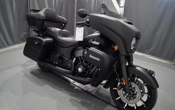 2024 Indian Motorcycle® Roadmaster® Dark Horse® Black Smoke