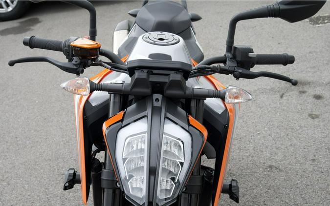 2019 KTM 790 Duke