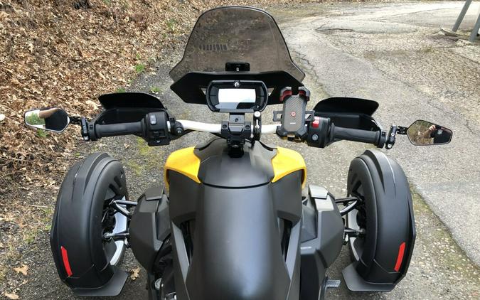 2023 Can-Am Ryker Rally 900 ACE™ Yellow Shock