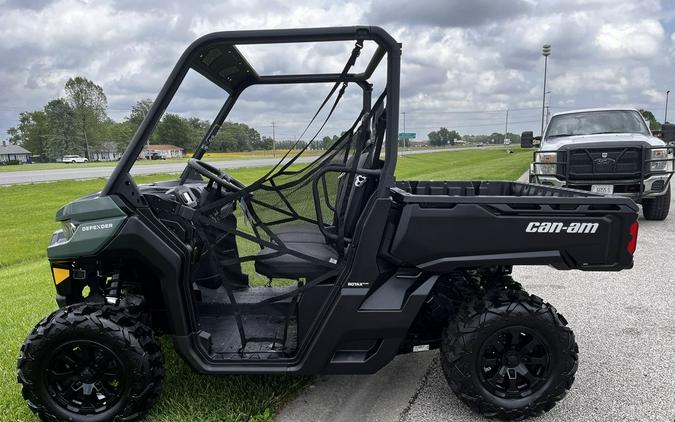 2023 Can-Am® Defender DPS HD9 Tundra Green