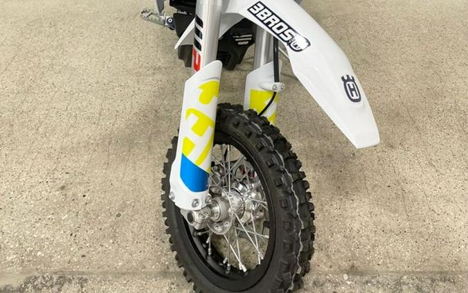 2024 Husqvarna Motorcycles EE 3