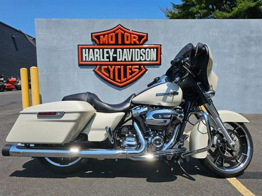 2022 Harley-Davidson Street Glide®