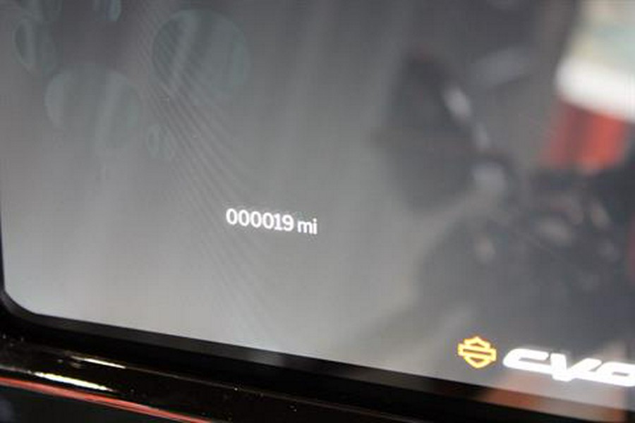 2025 Harley-Davidson CVO™ Road Glide® ST