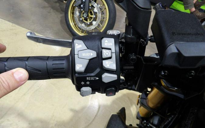 2026 Kawasaki Z1100 SE ABS