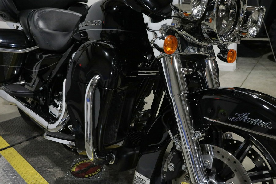 2014 Harley-Davidson® ELECTRA GLIDE ULTRA Limited