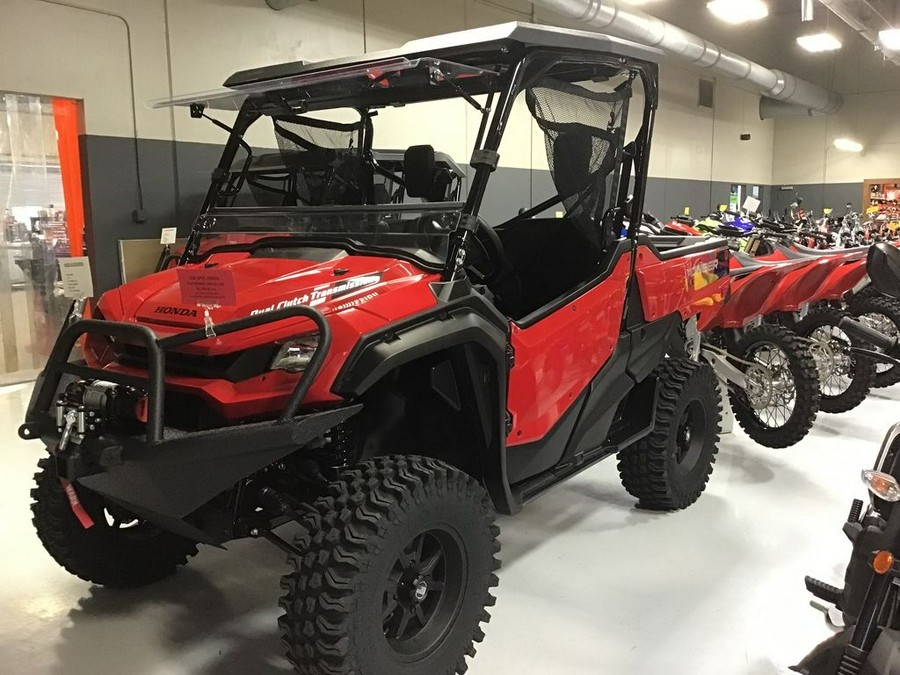 2024 Honda® Pioneer 1000 Deluxe