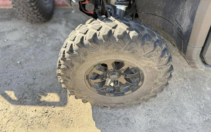 2023 Can-Am® Defender 6x6 Limited HD10