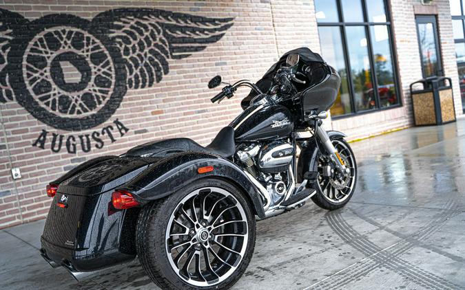 2025 Harley-Davidson® FLTRT - Road Glide® 3
